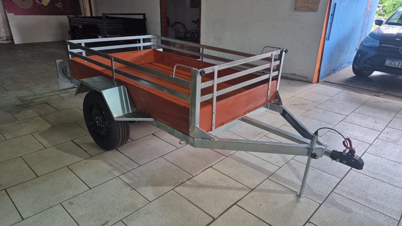 Reboque 1,20m x 2,00m